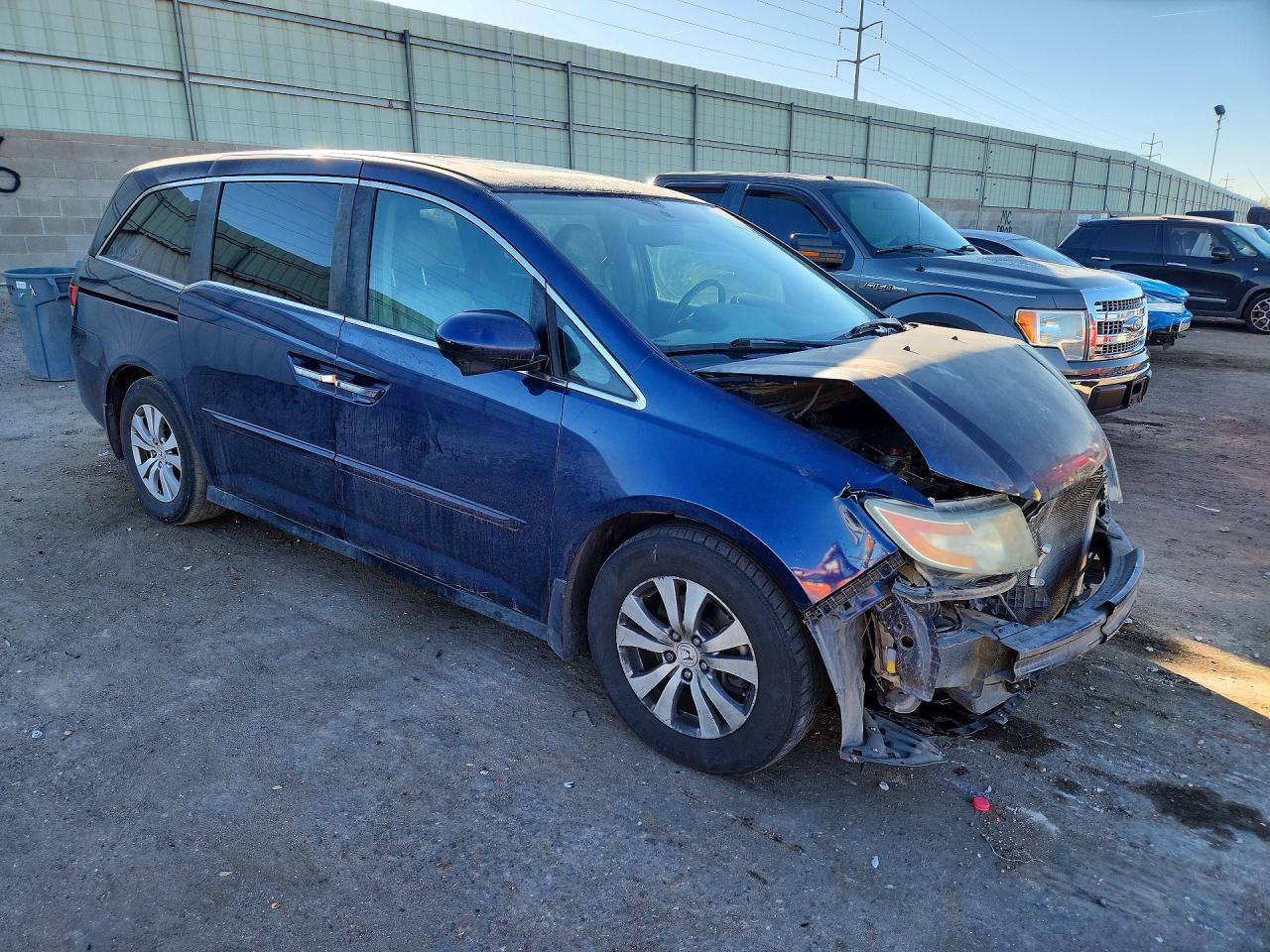 2015 Honda Odyssey Exl - Image 4