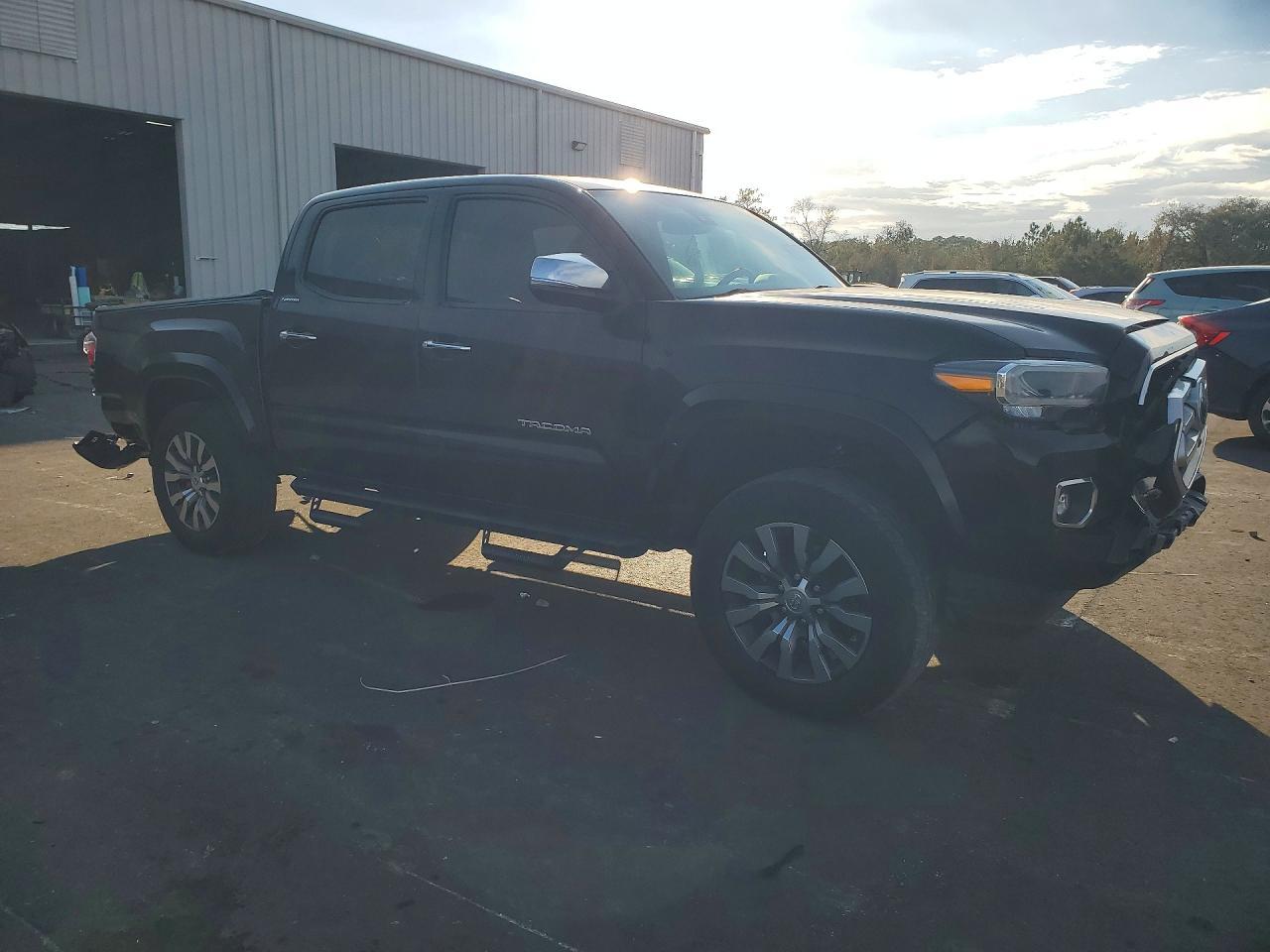 2021 Toyota Tacoma Limited - Фото 4