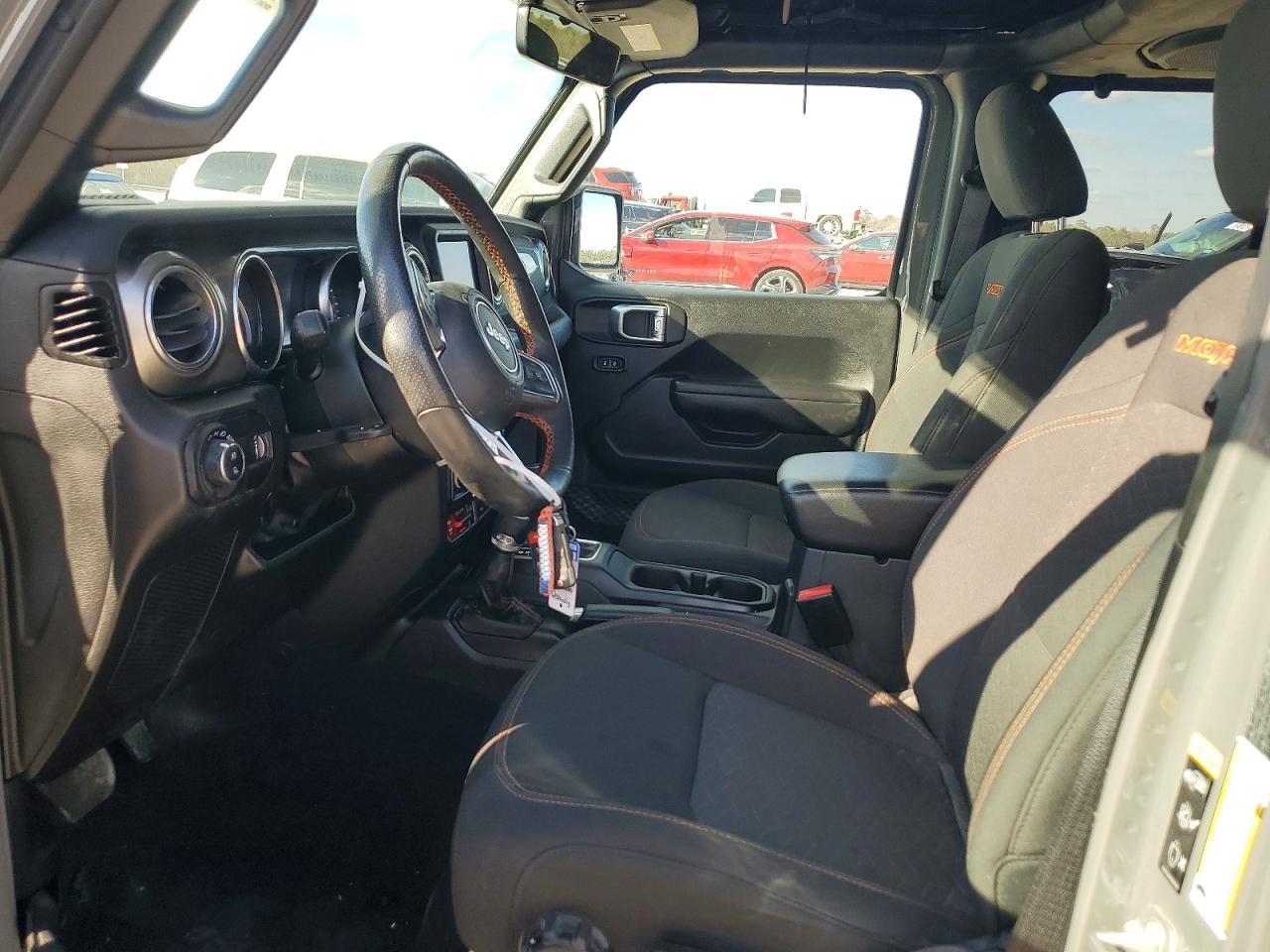 2023 Jeep Gladiator Mojave - Image 7