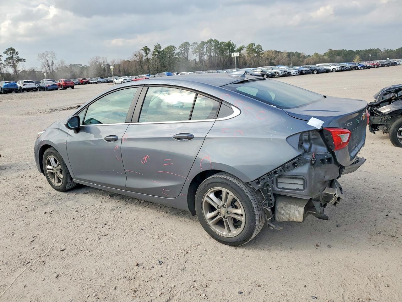 2018 Chevrolet Cruze Lt - Фото 2