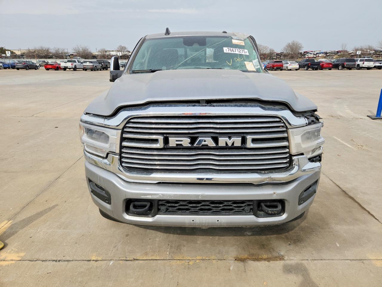 2024 Ram 2500 Laramie 4Wd 6C Tdsl Crew Cab 6.7L V8 - Image 5