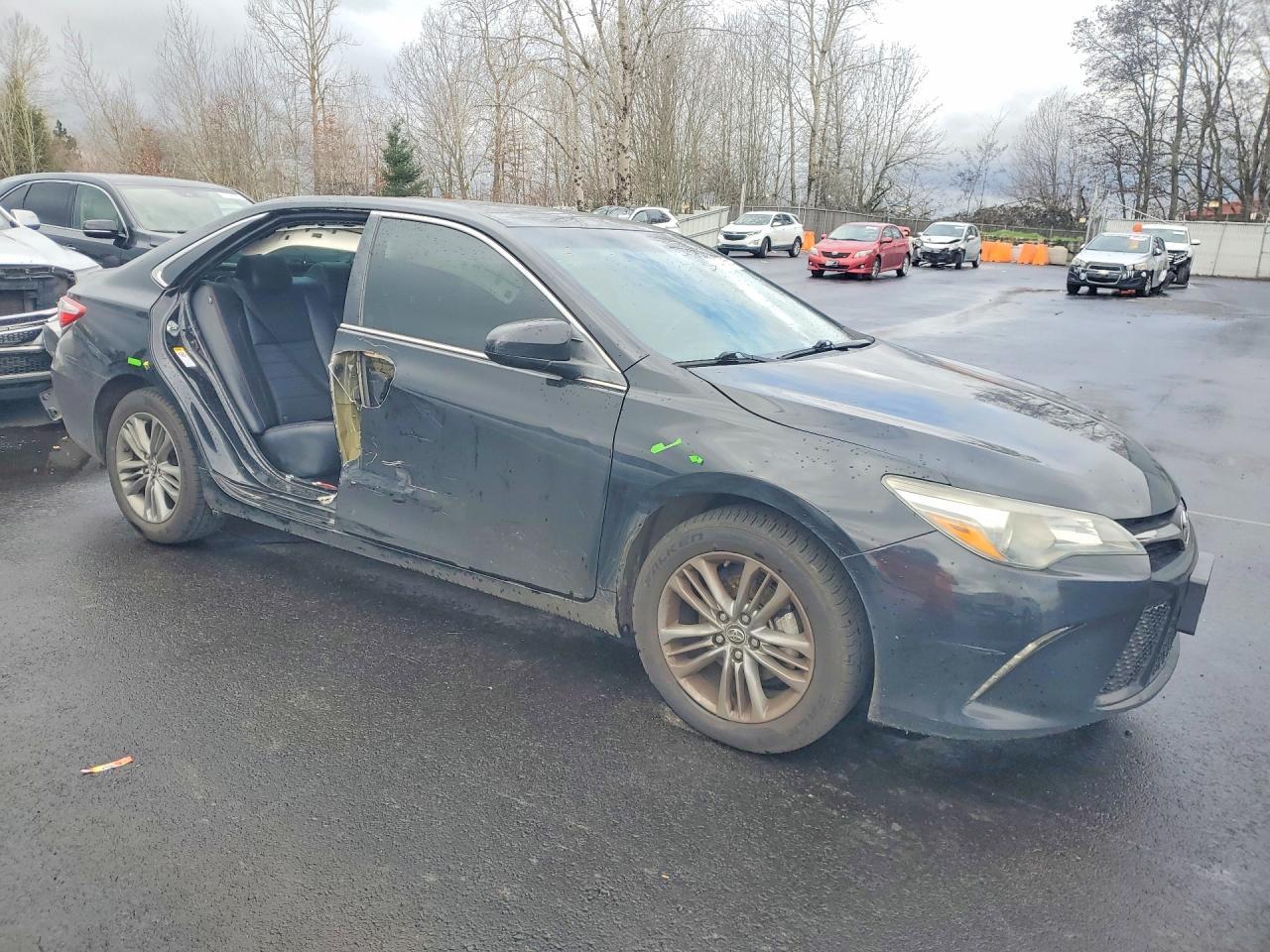 2015 Toyota Camry - Image 4