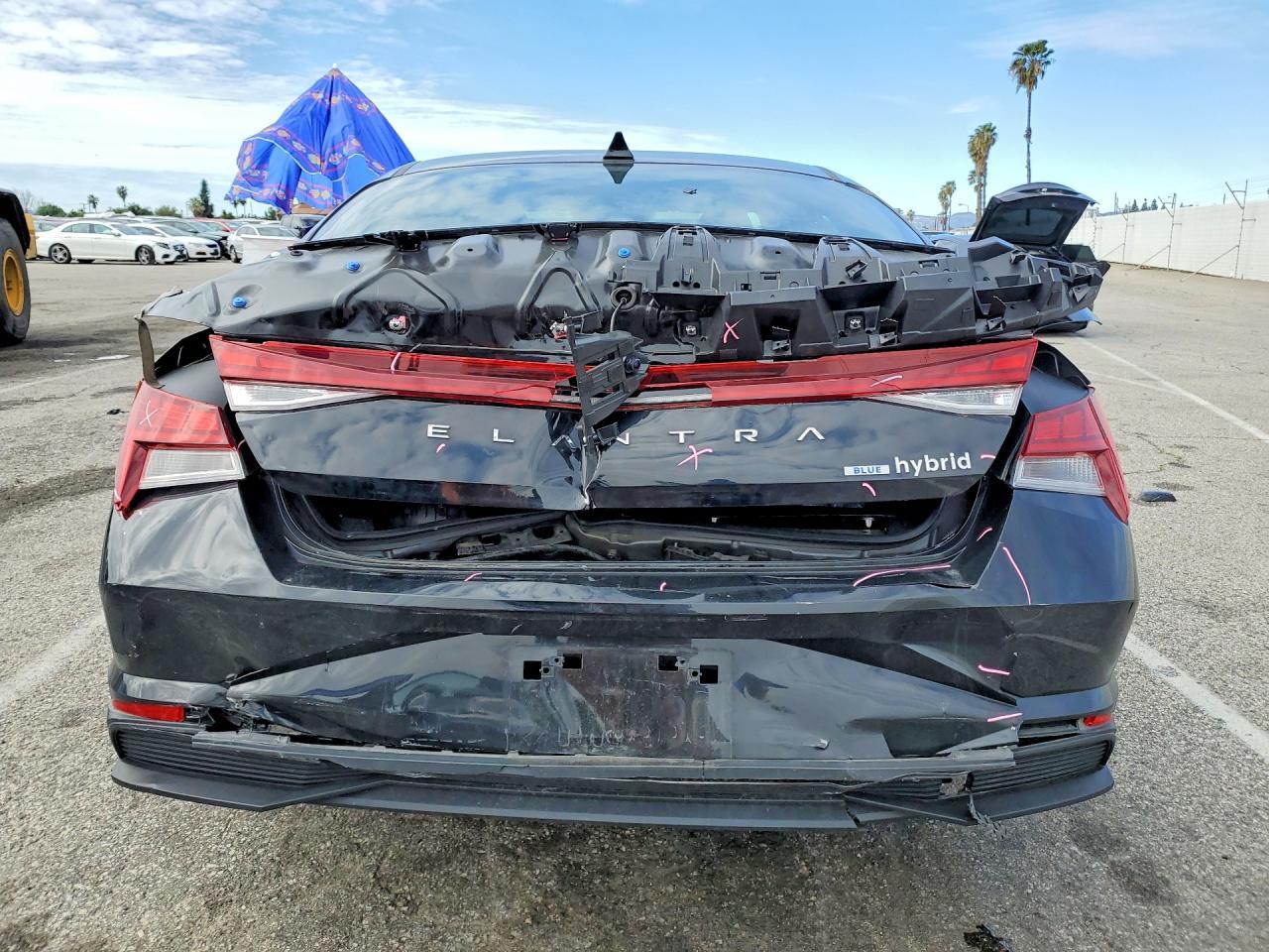 2023 Hyundai Elantra Blue - Фото 6