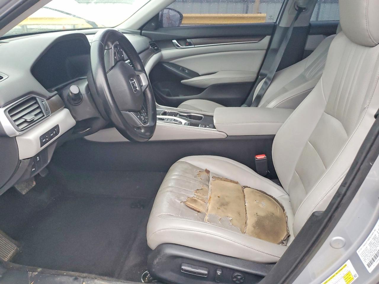 2018 Honda Accord Touring - Фото 7