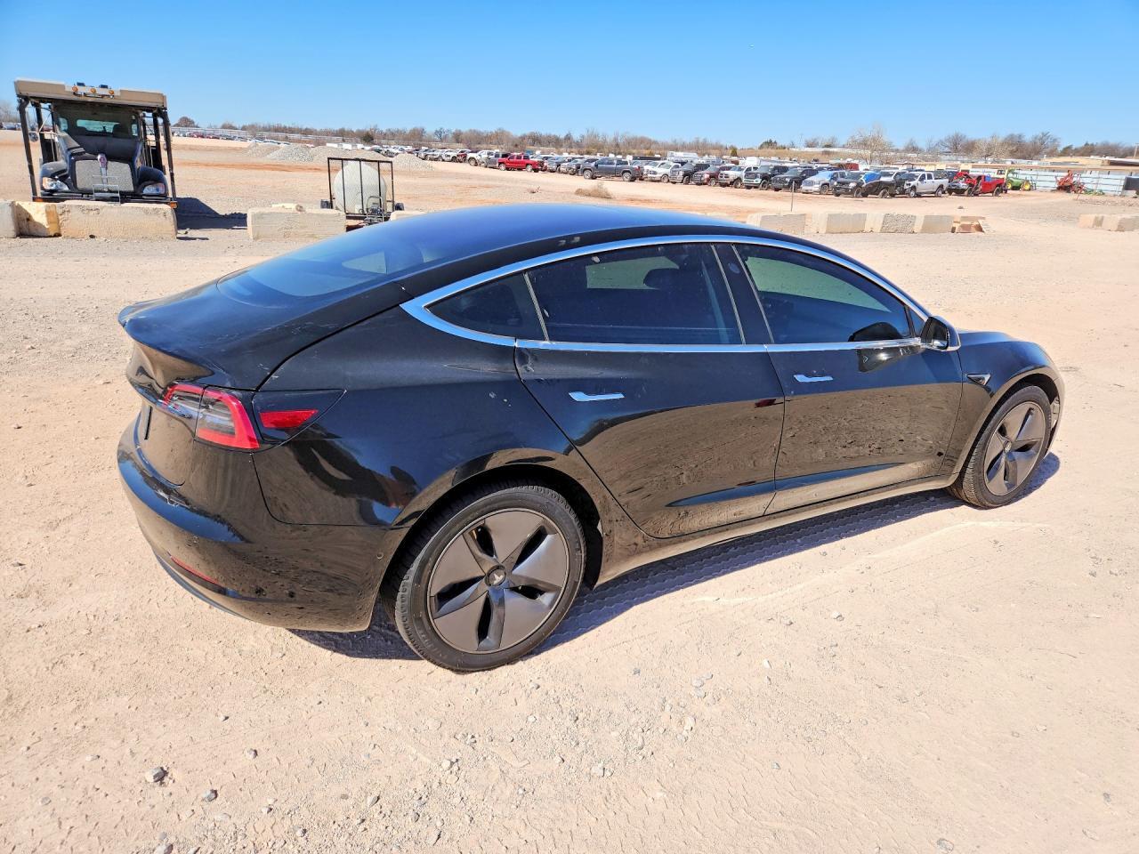 2019 Tesla Model 3 - Image 3