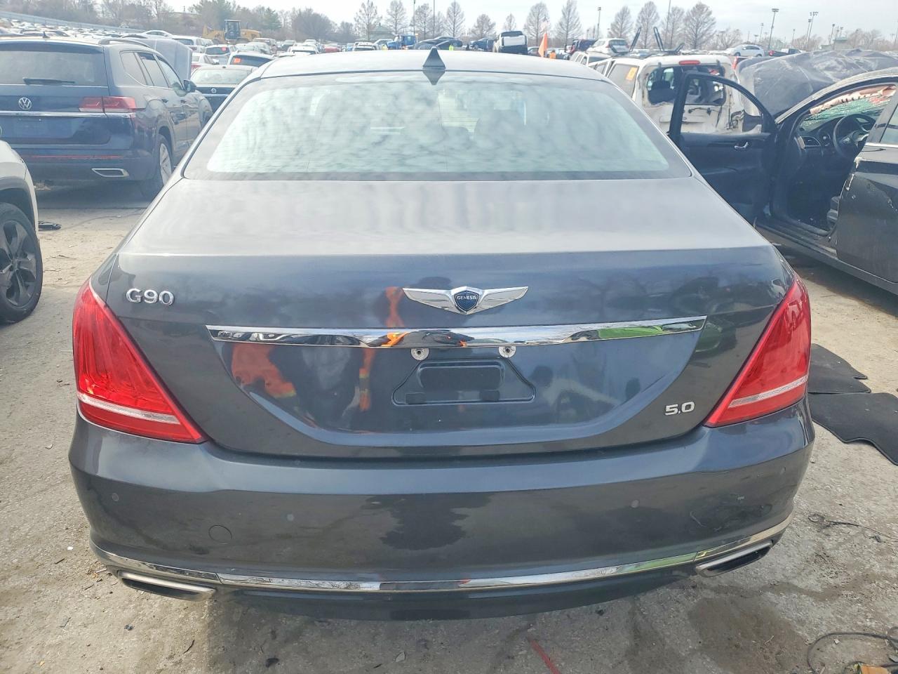 2019 Genesis G90 5.0 Ultimate - Image 6