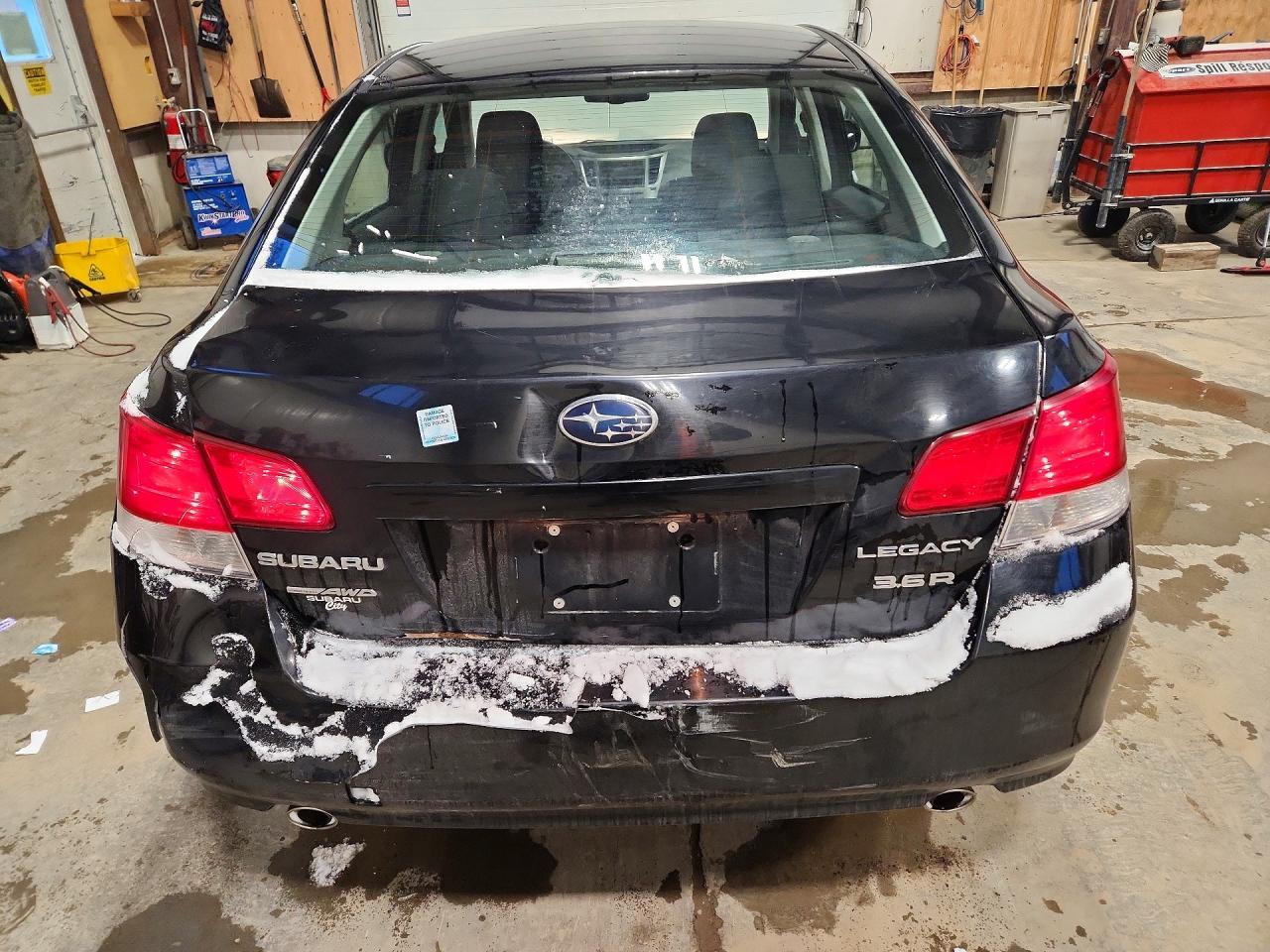 2010 Subaru Legacy 3.6R Premium - Фото 6