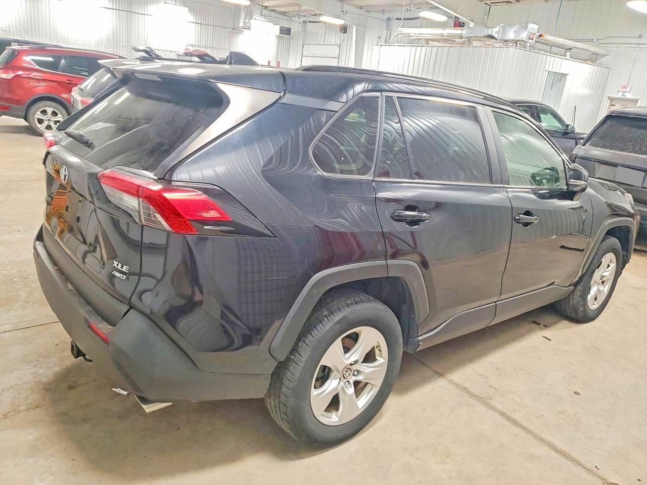 2019 Toyota Rav4 Xle - Image 3