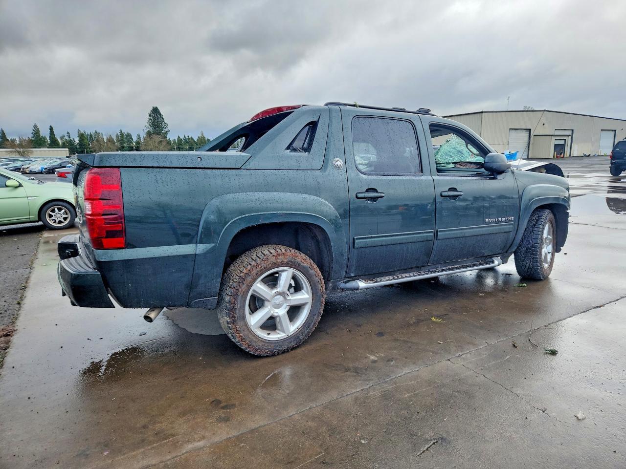 2013 Chevrolet Avalanche Lt - Фото 3