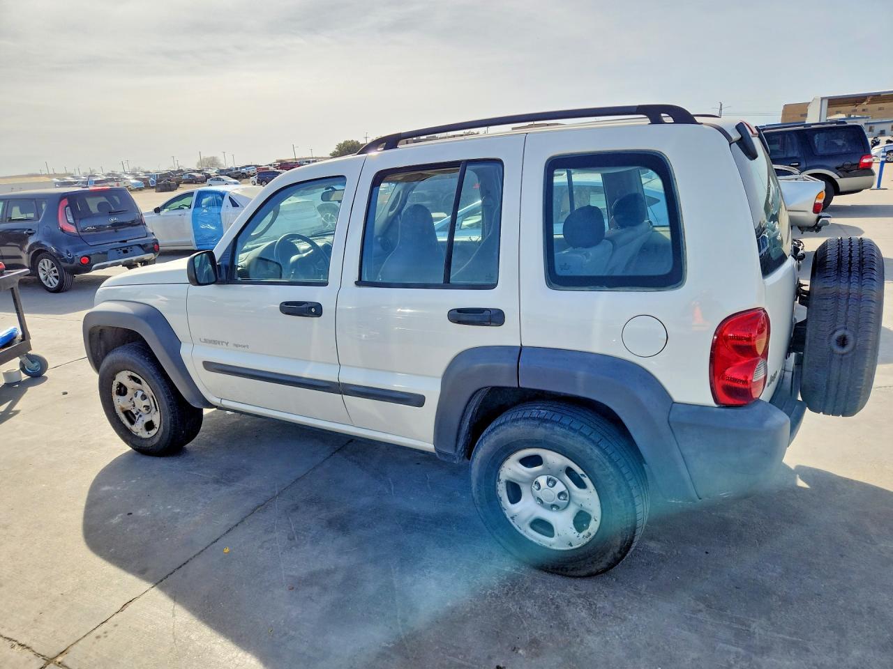 2003 Jeep Liberty Sport - Фото 2