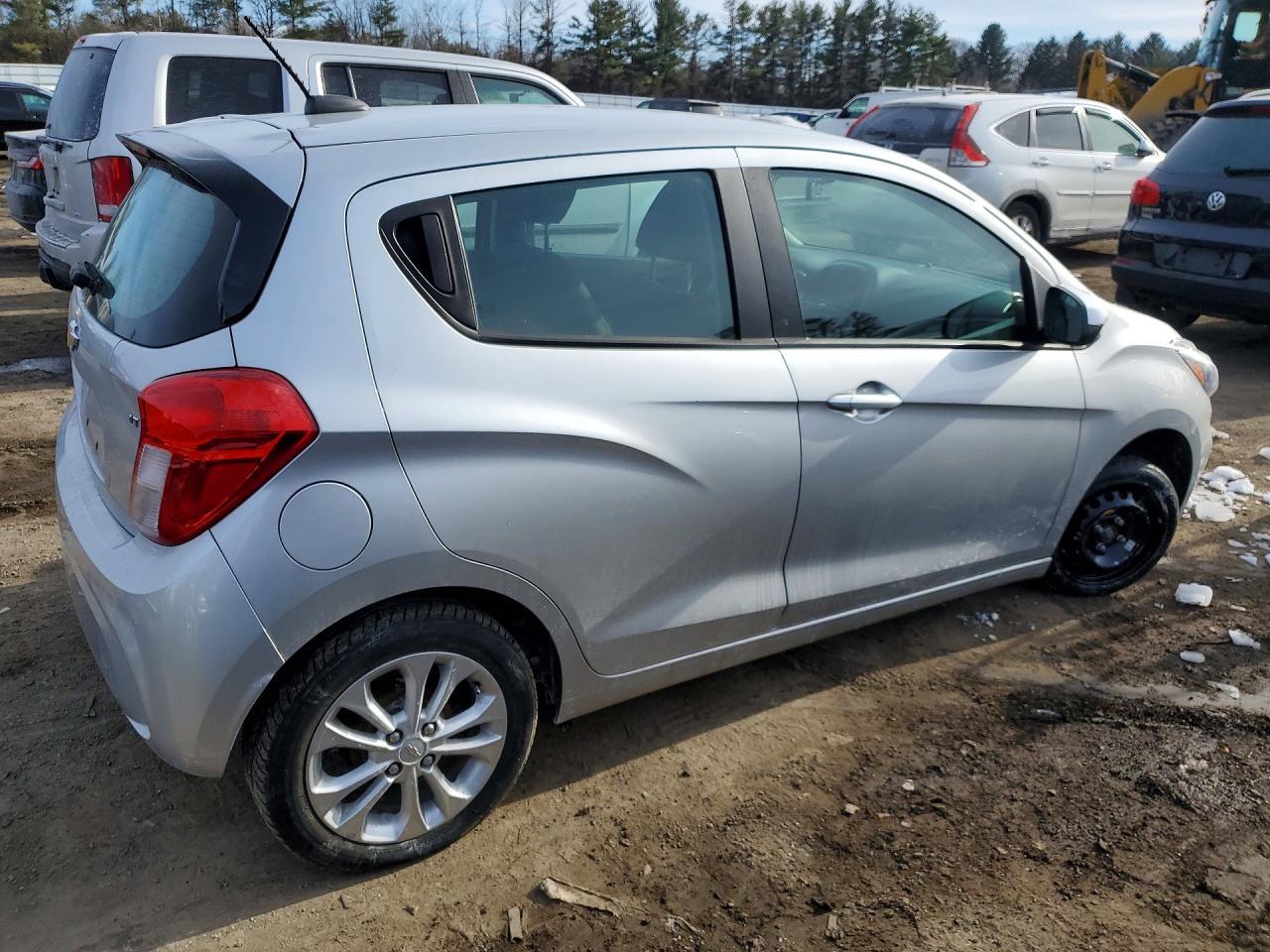 2021 Chevrolet Spark 1Lt - Фото 3