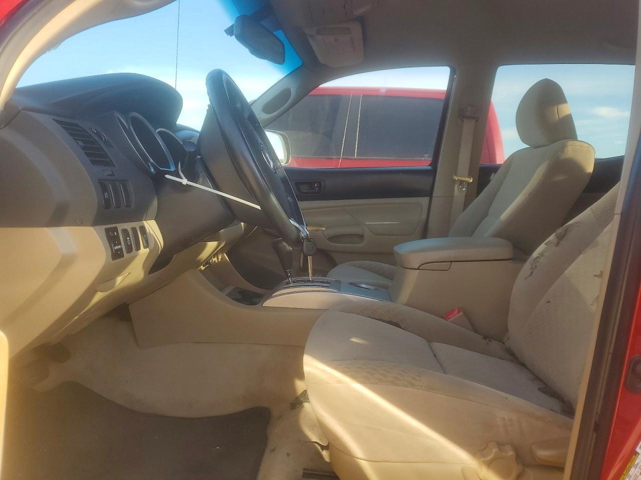2010 Toyota Tacoma - Image 7