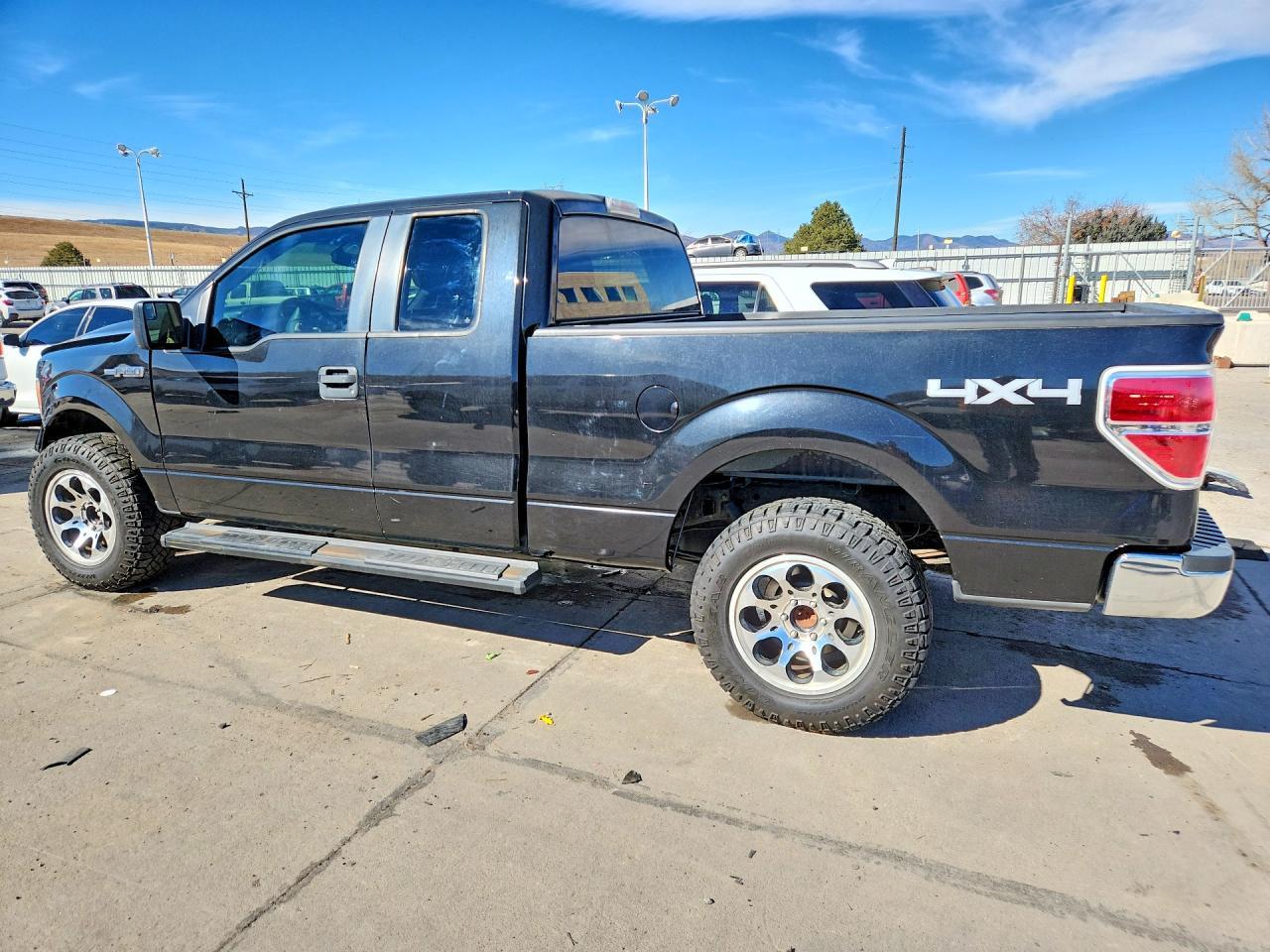 2011 Ford F150 Super Cab - Image 2