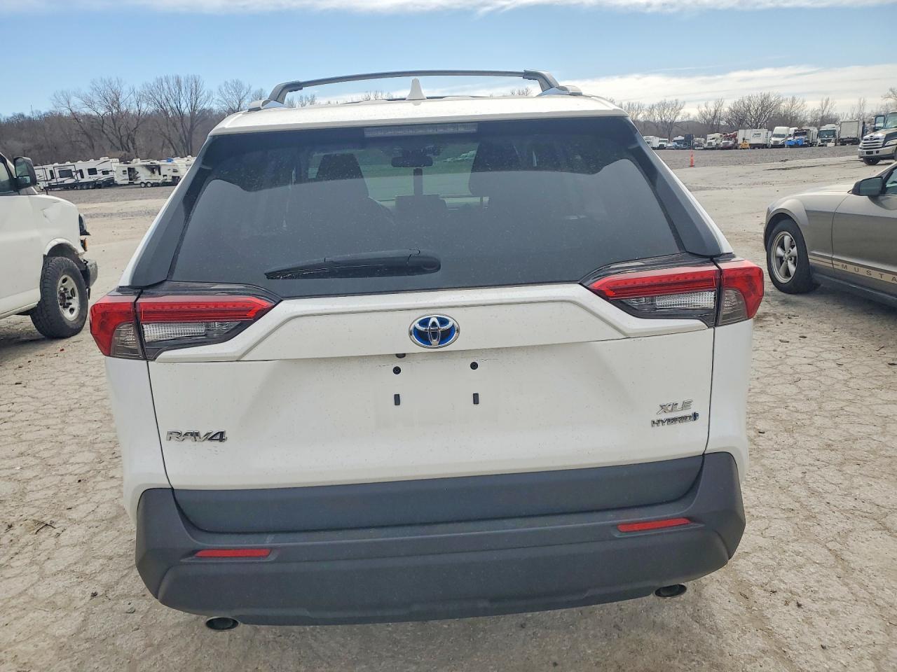 2023 Toyota Rav4 Xle - Фото 6