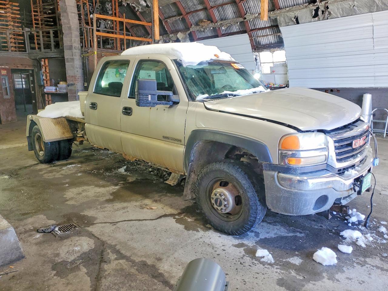 2004 GMC New Sierra K3500 - Фото 4