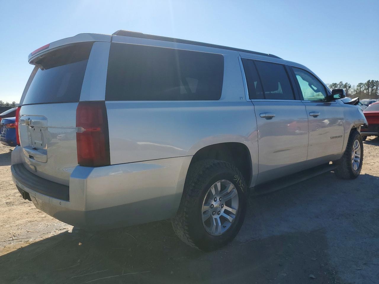 2019 Chevrolet Suburban K1500 Lt - Фото 3
