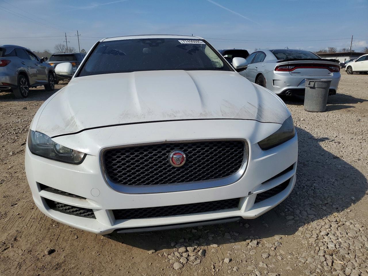 2018 Jaguar Xe Premium 20D Tdsl - Фото 5