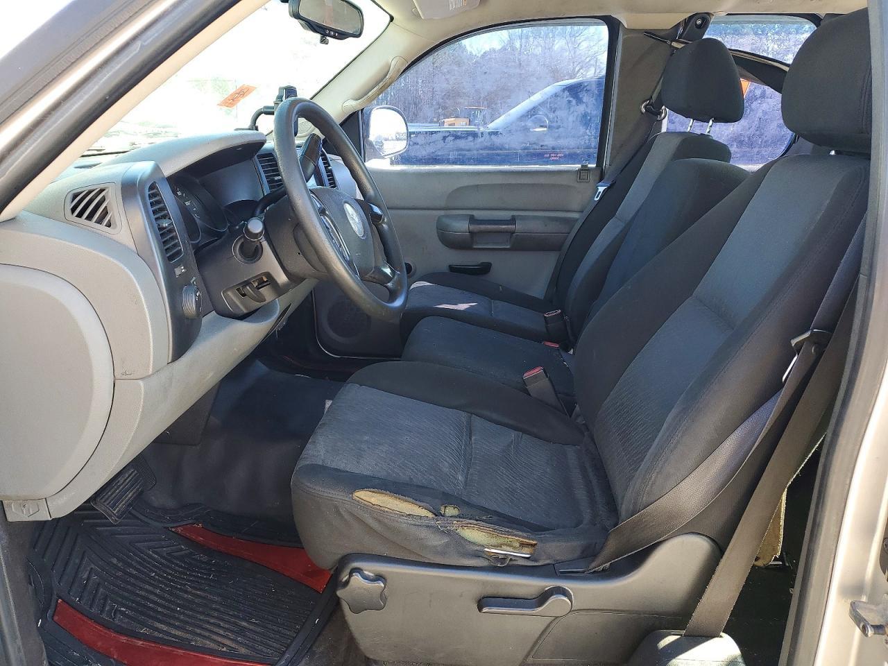 2007 Chevrolet Silverado C1500 - Image 7
