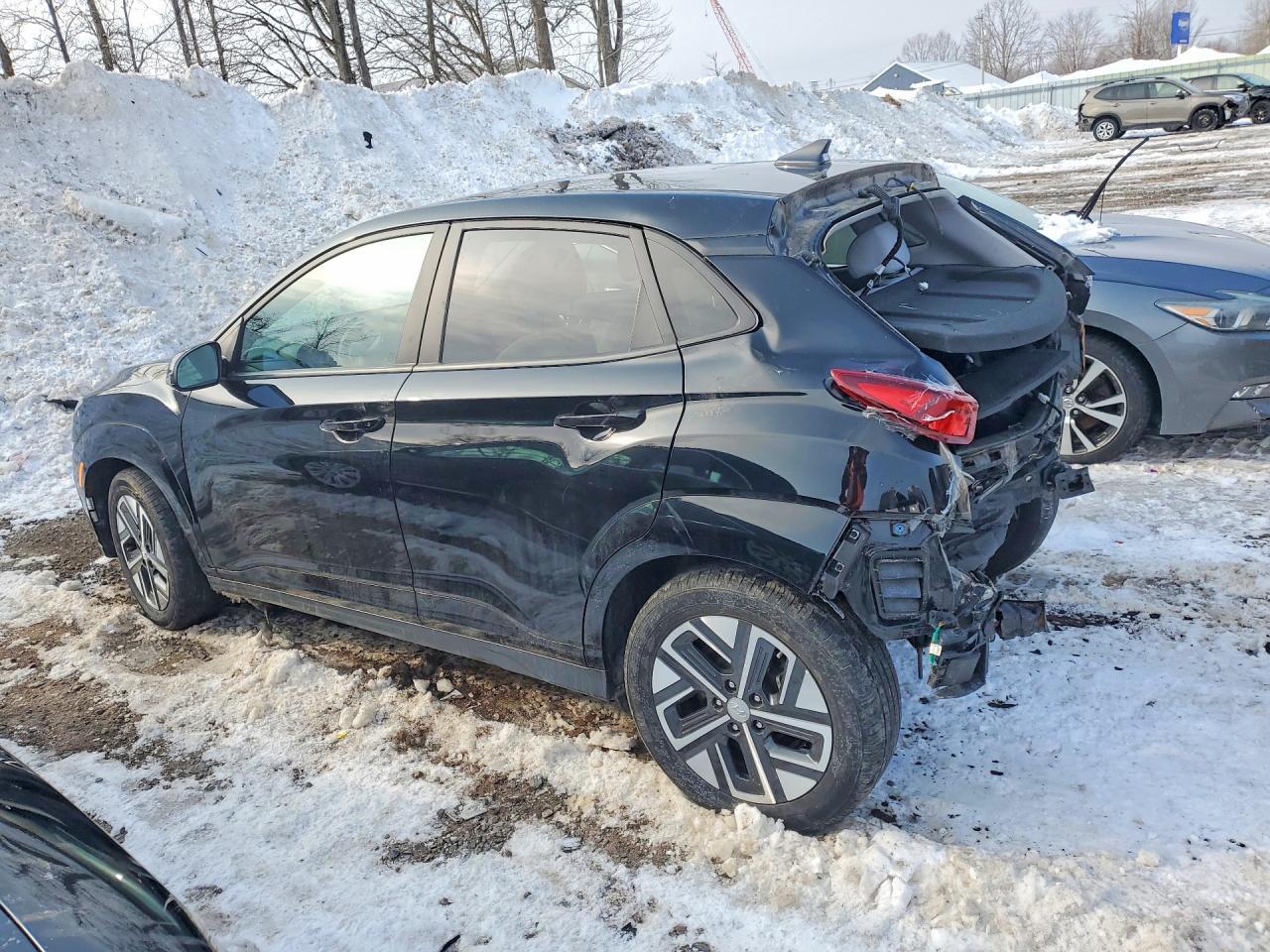 2023 Hyundai Kona Se - Image 2