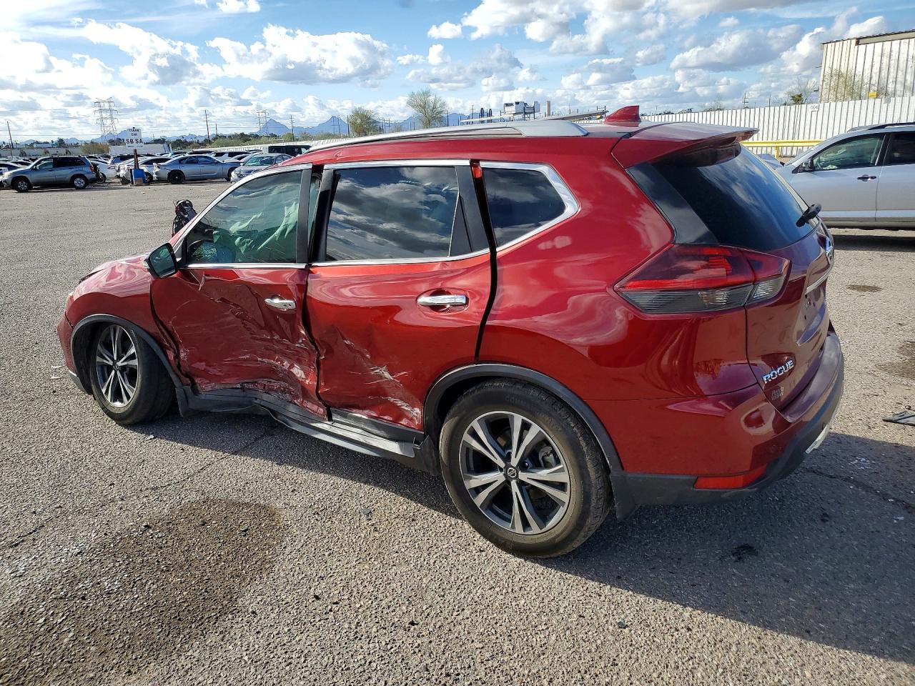 2019 Nissan Rogue S - Фото 2