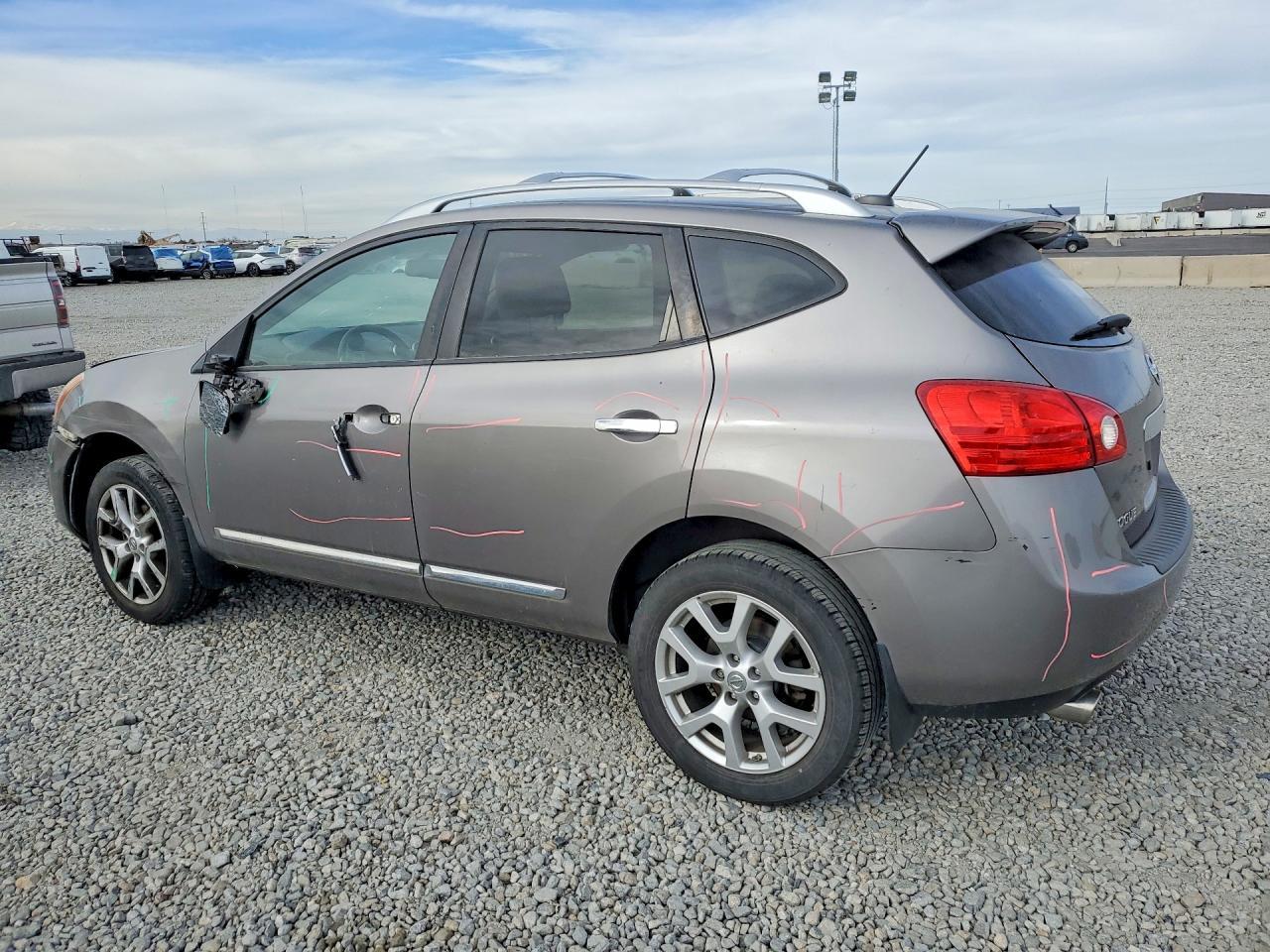 2011 Nissan Rogue S - Image 2