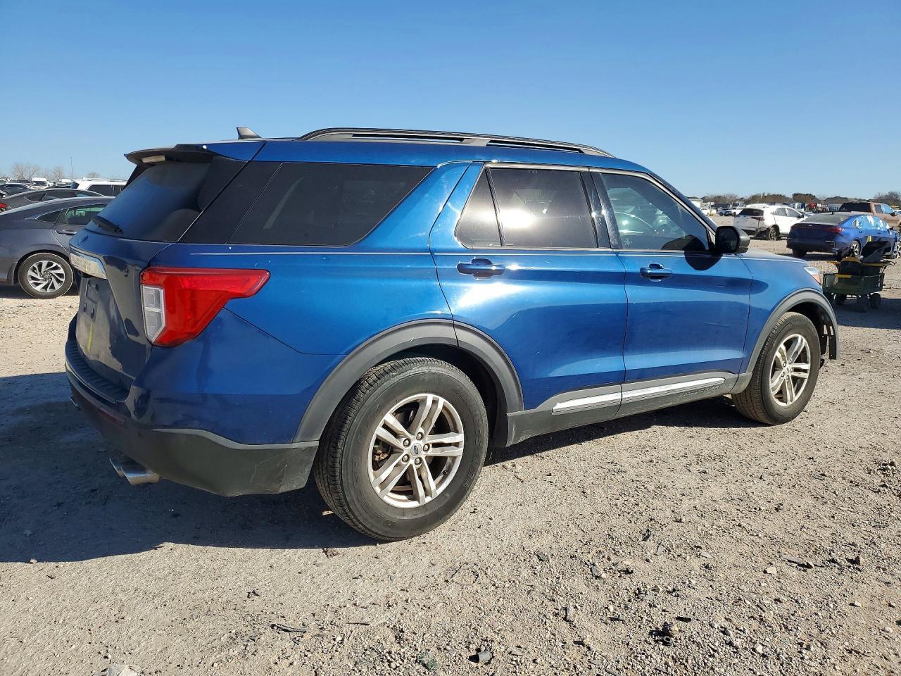 2021 Ford Explorer Xlt - Фото 3
