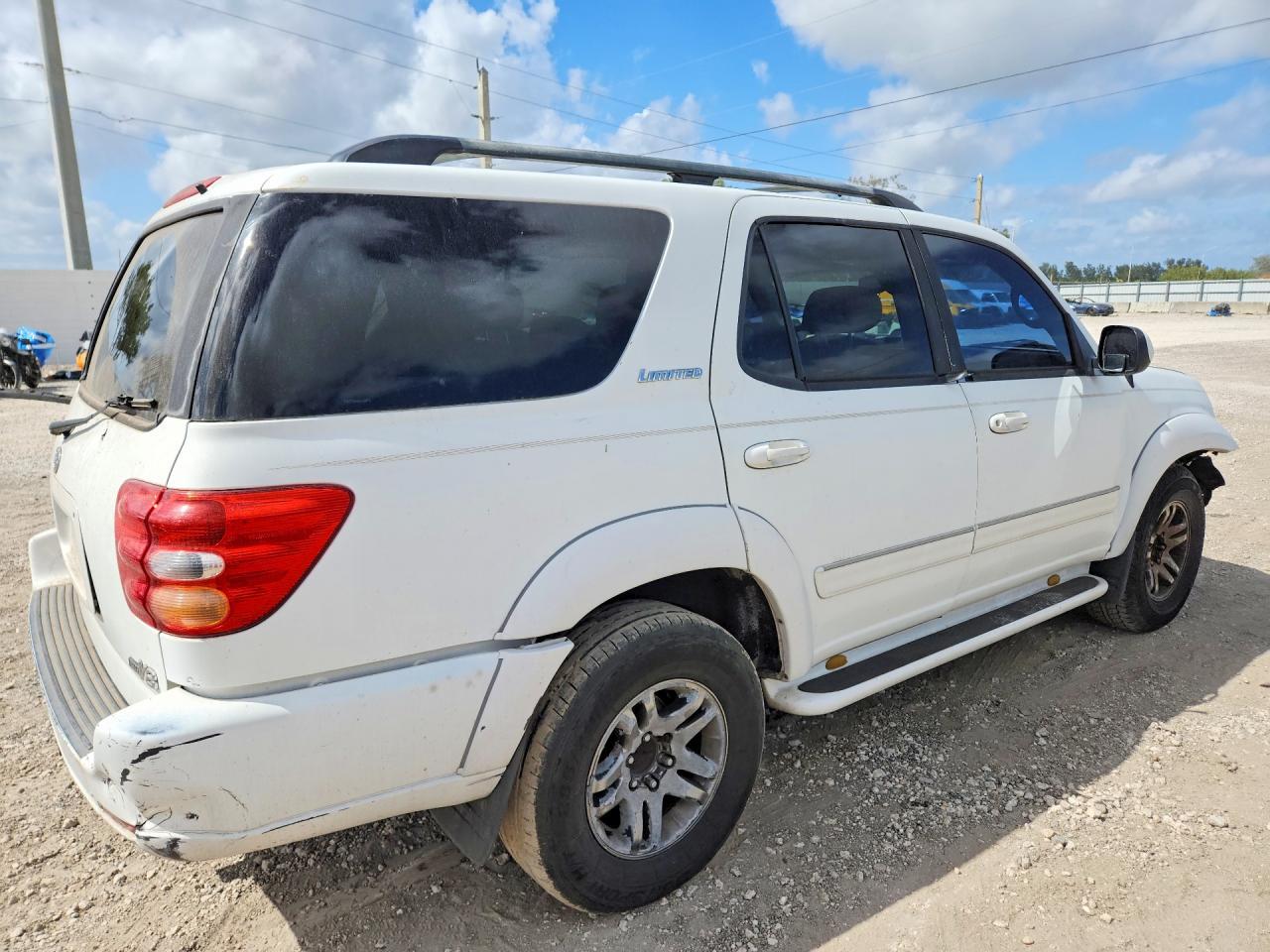 2004 Toyota Sequoia Limited - Image 3