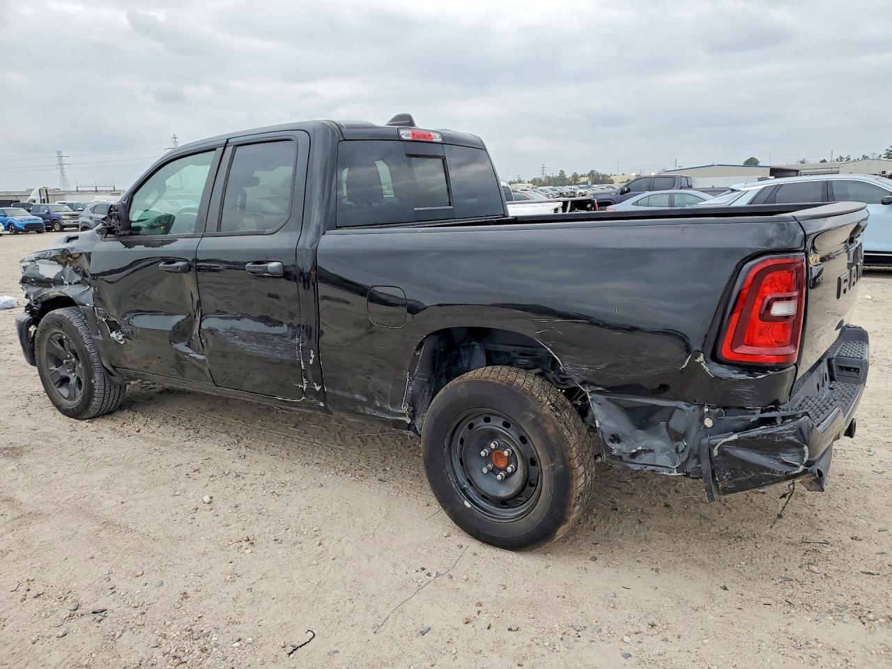 2025 Ram 1500 Tradesman - Фото 2