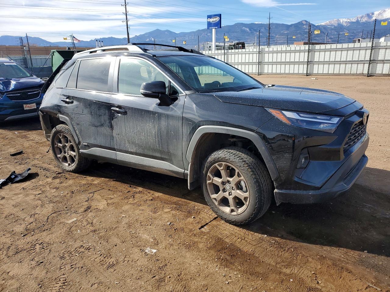 2025 Toyota Rav4 Hybrid Woodland Edition - Image 4