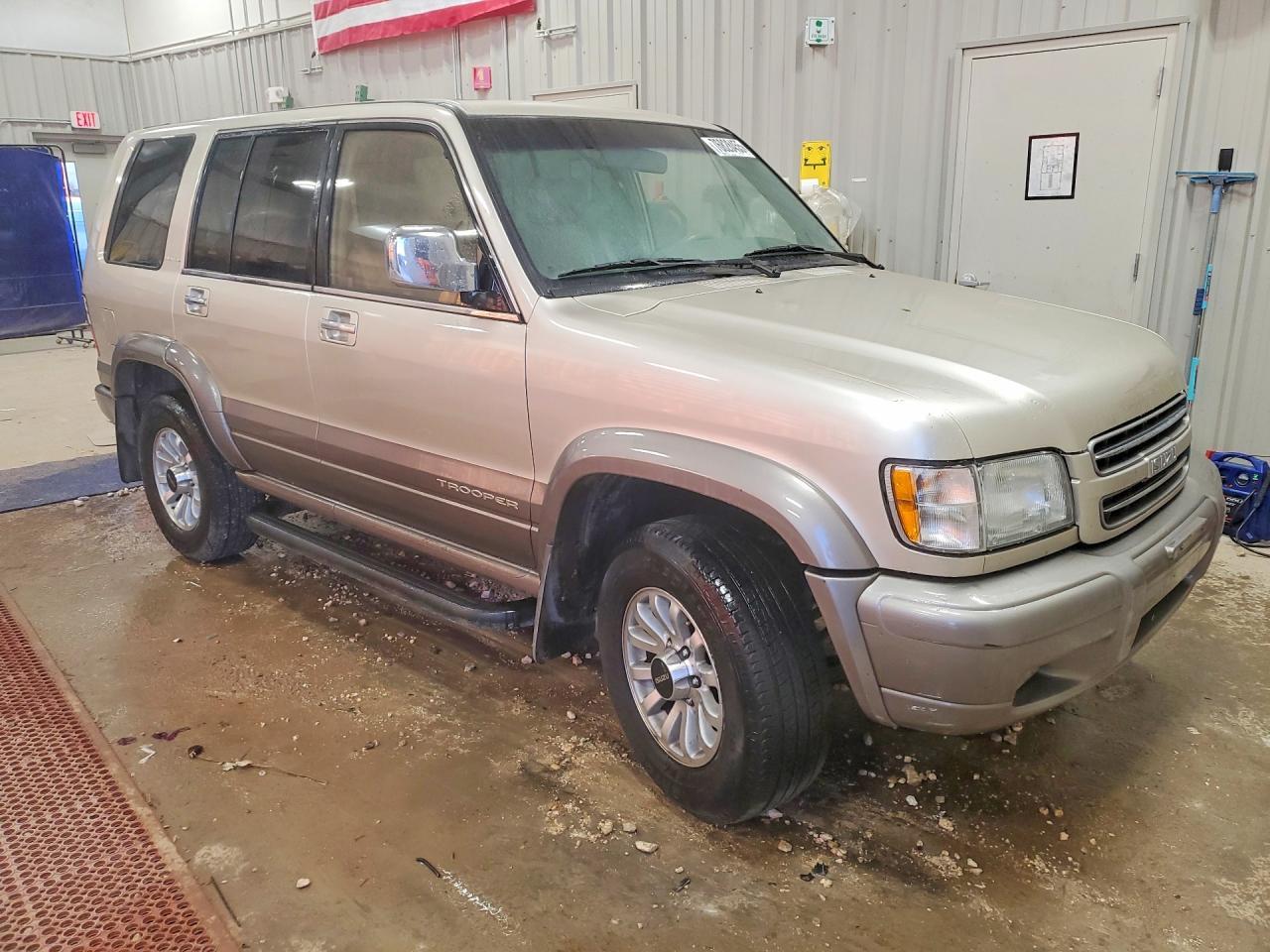 2001 Isuzu Trooper S - Фото 4