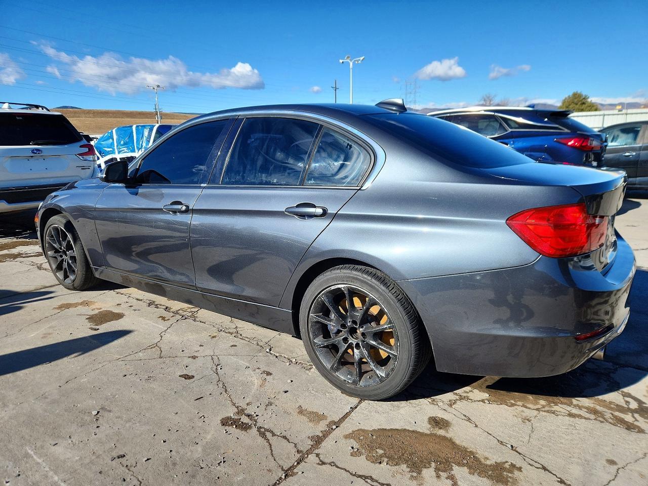 2014 BMW 335 I - Фото 2