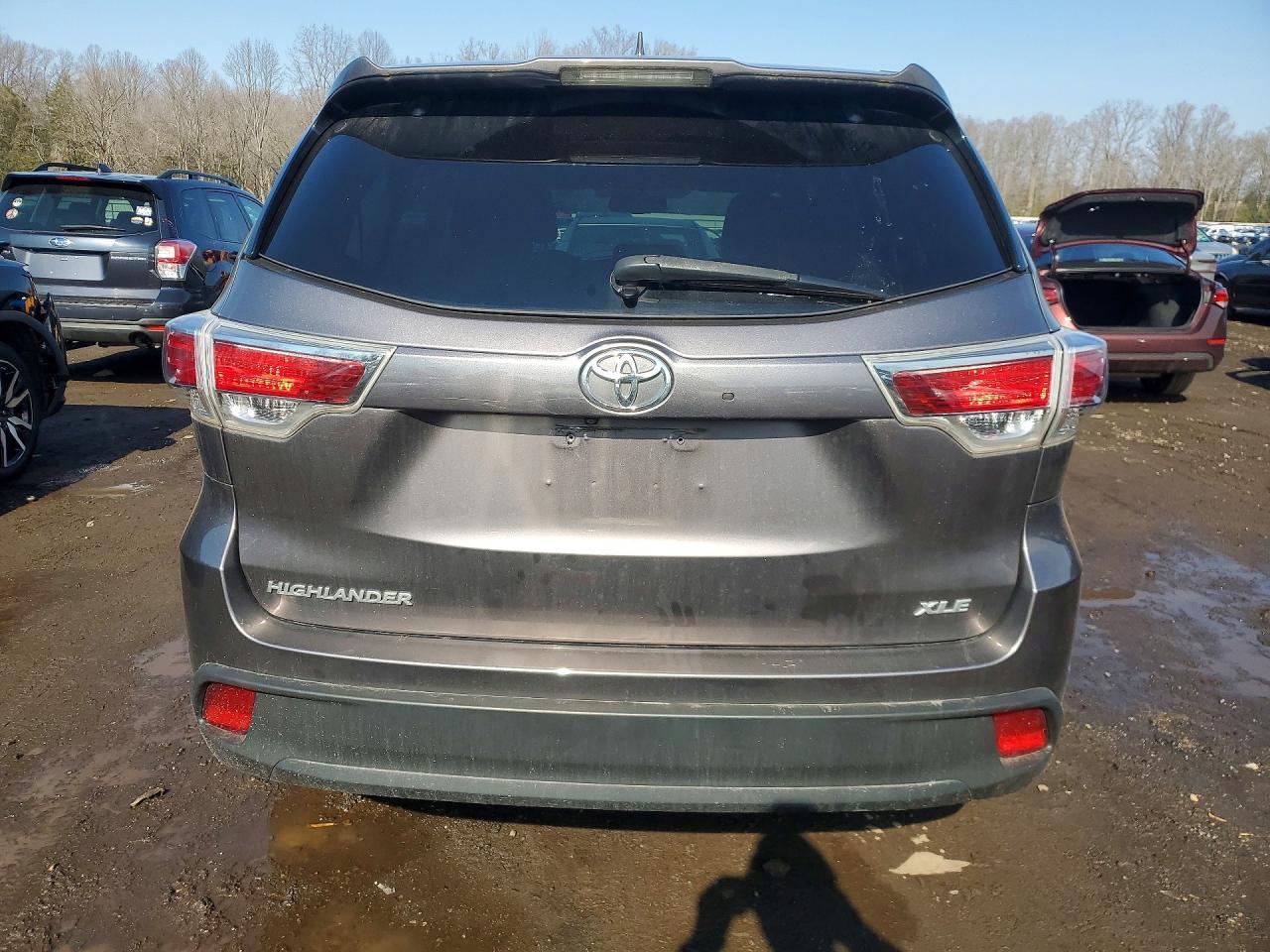 2015 Toyota Highlander Xle - Фото 6