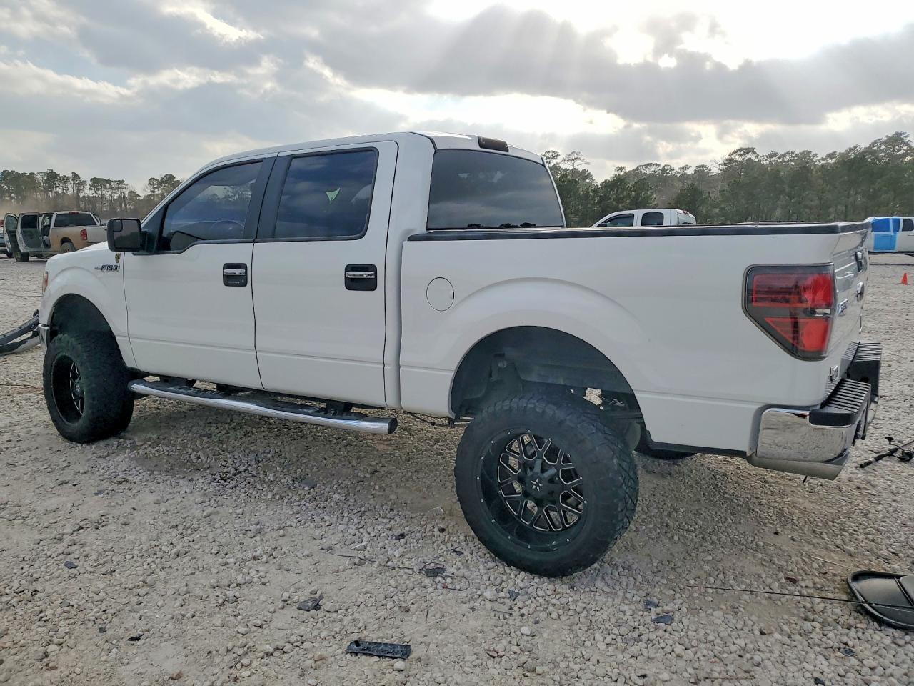 2012 Ford F150 Supercrew - Image 2