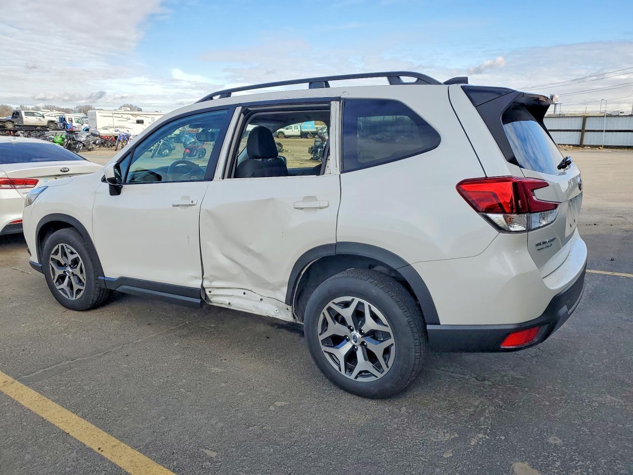 2024 Subaru Forester Premium - Фото 2