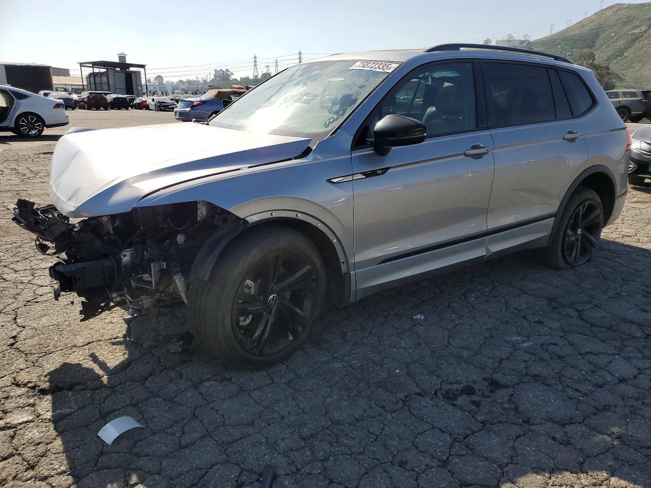 2024 Volkswagen Tiguan Se R-Line Black