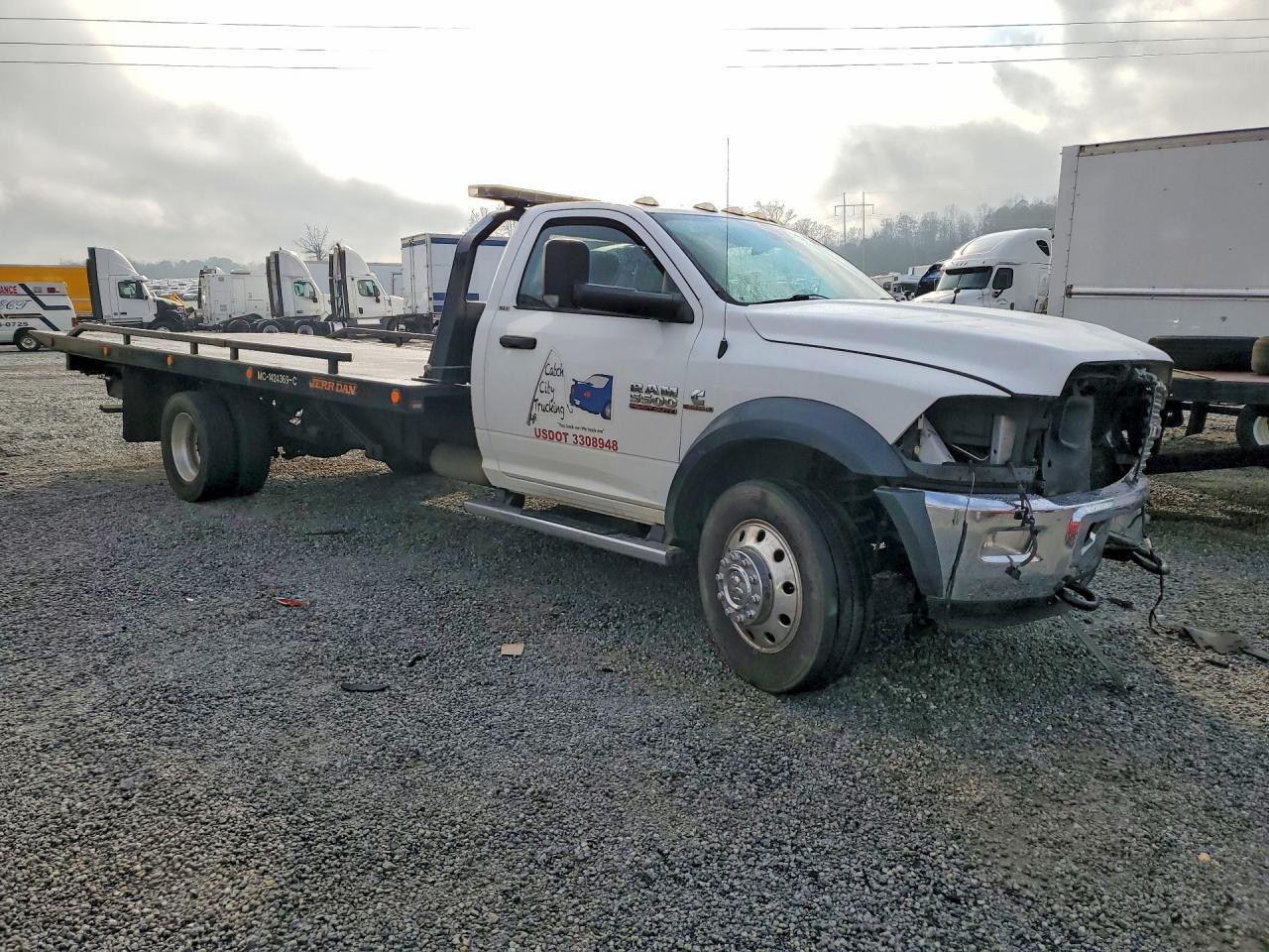 2018 Ram 5500 - Image 4