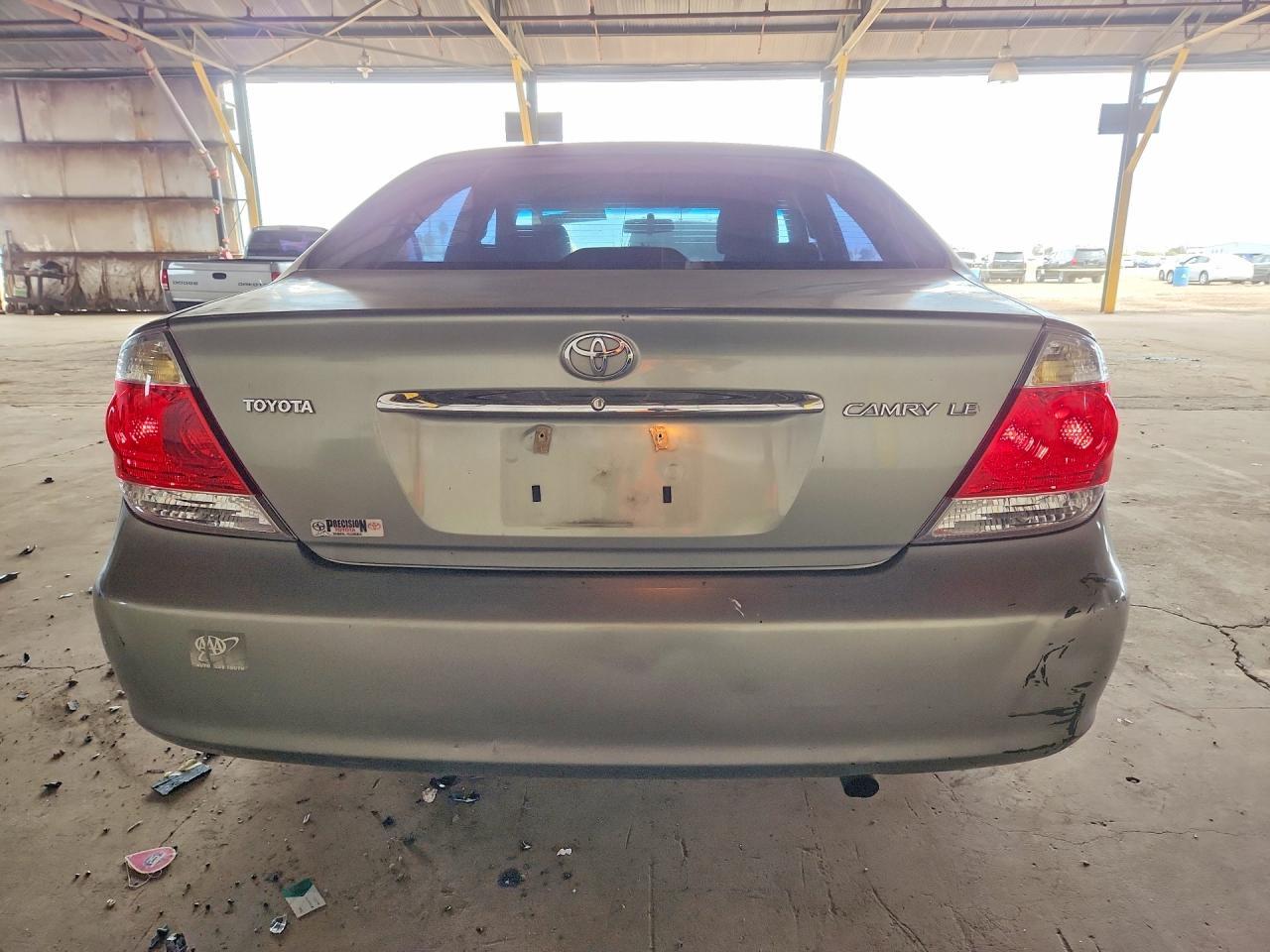 2005 Toyota Camry Le - Image 6