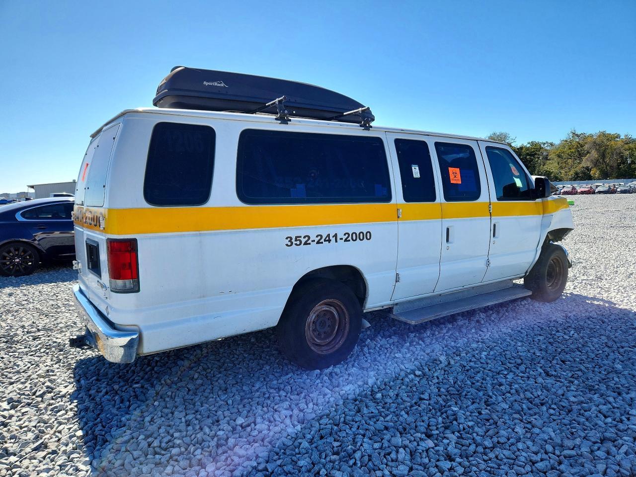 2012 Ford Econoline Extended Wagon E-350 - Фото 3