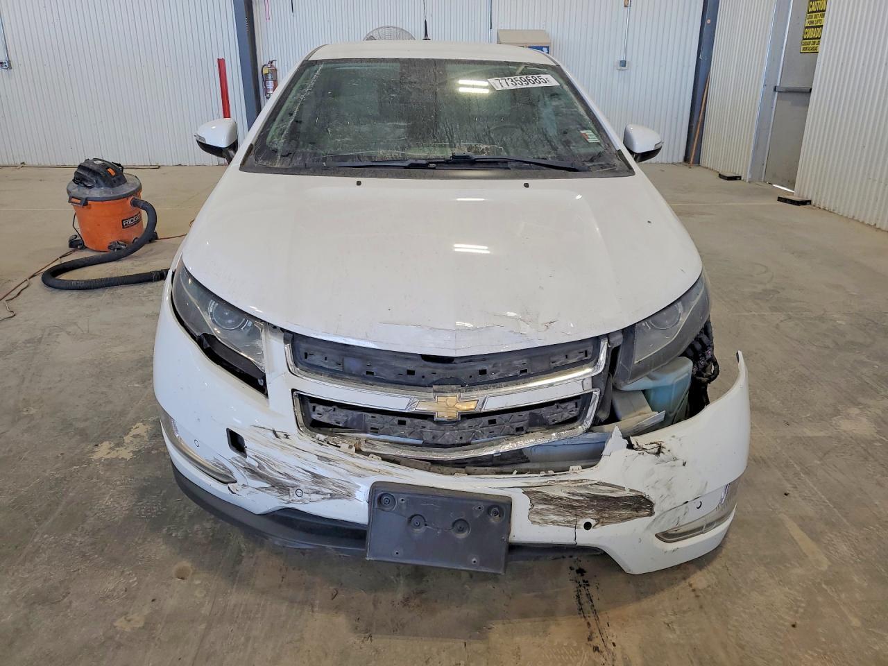 2014 Chevrolet Volt - Image 5
