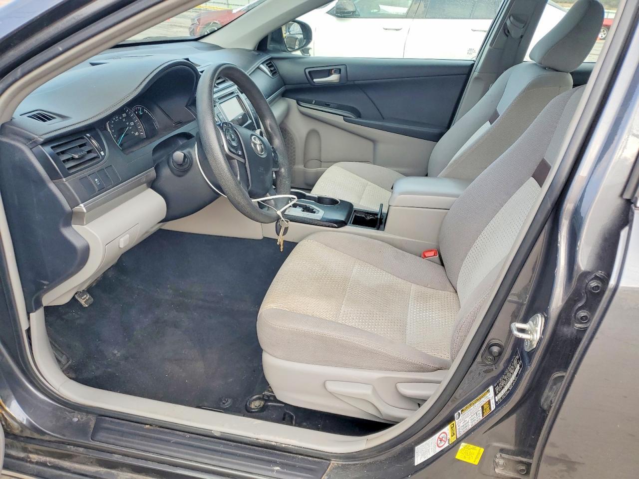 2012 Toyota Camry Base - Фото 7