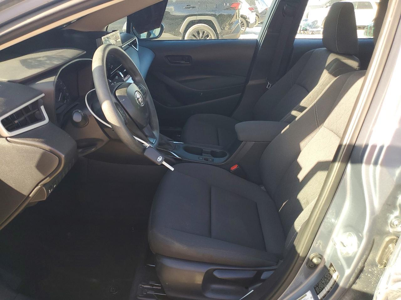 2025 Toyota Corolla Le - Фото 7