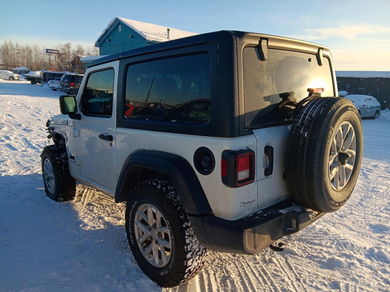 2023 Jeep Wrangler Sport - Фото 2