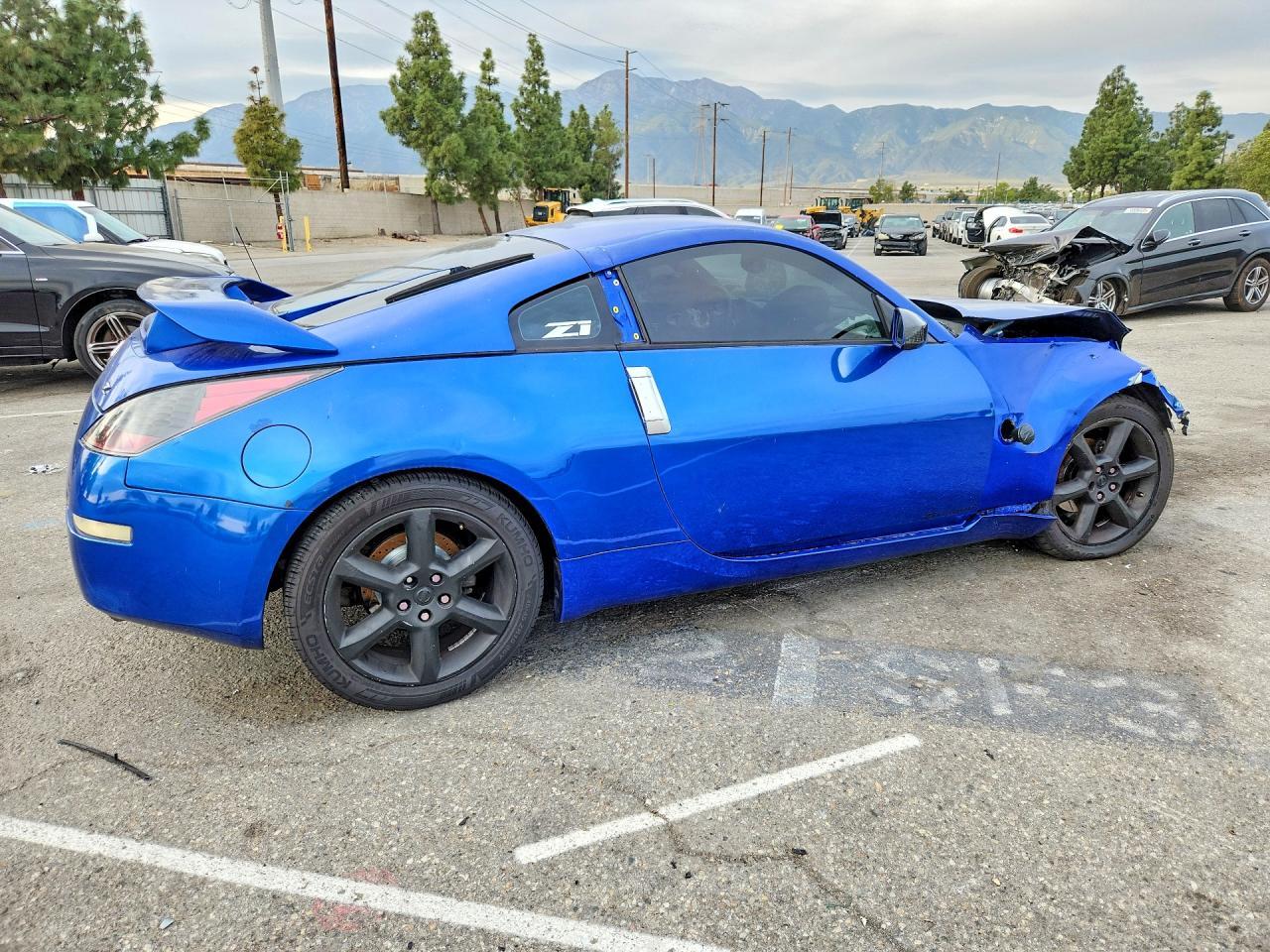 2004 Nissan 350Z Coupe - Фото 3