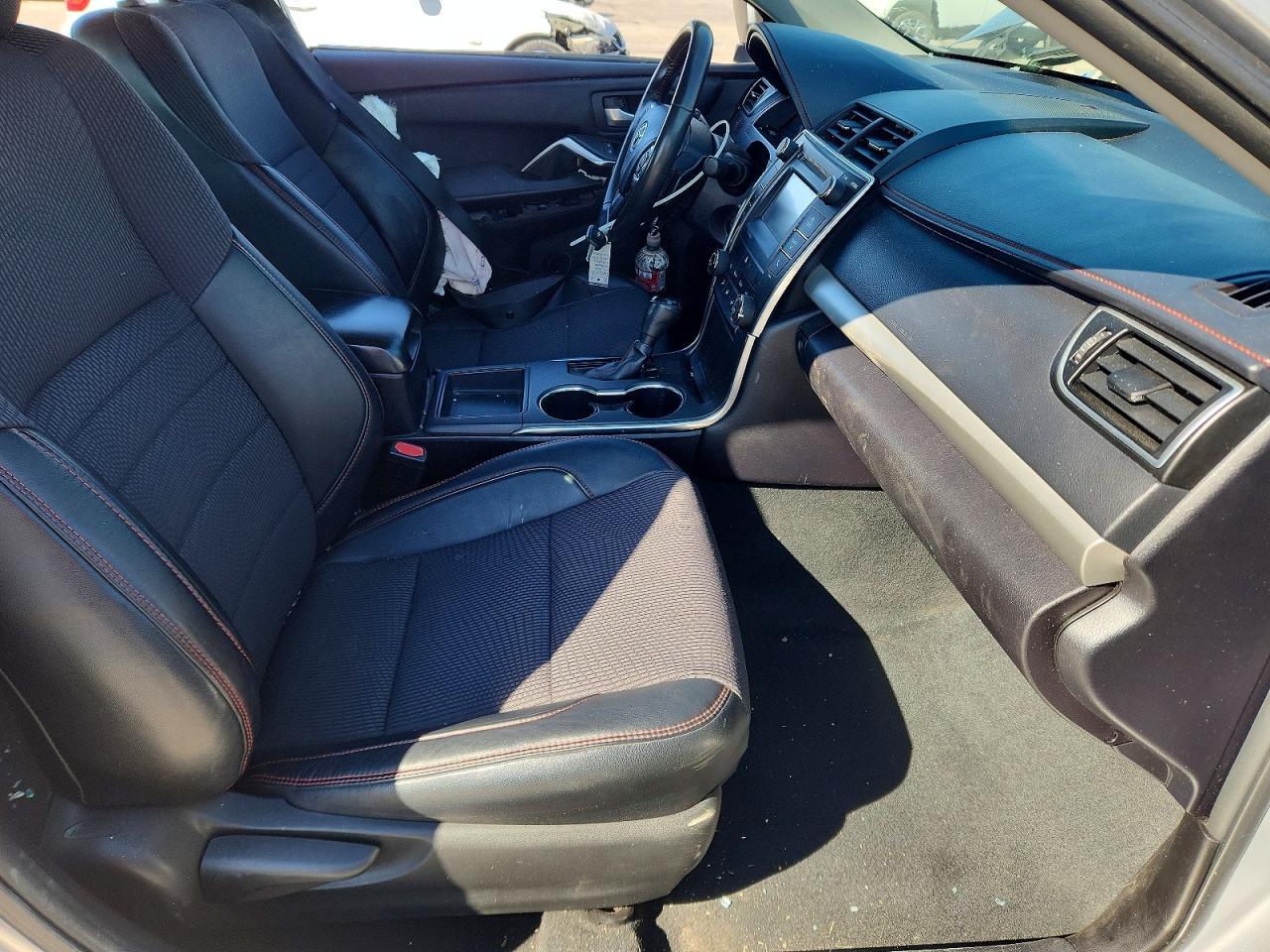 2016 Toyota Camry Se - Фото 7