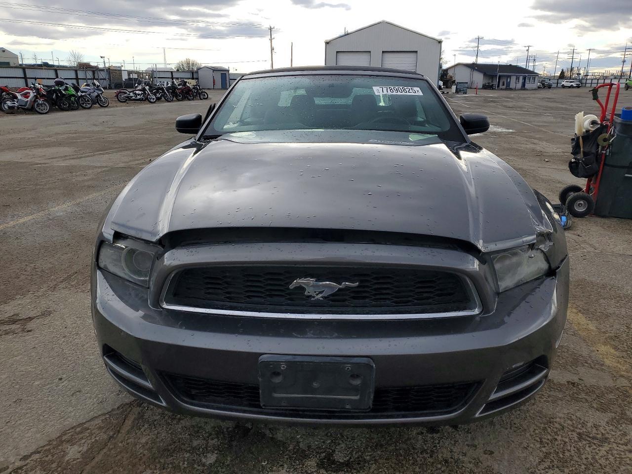 2014 Ford Mustang - Image 5