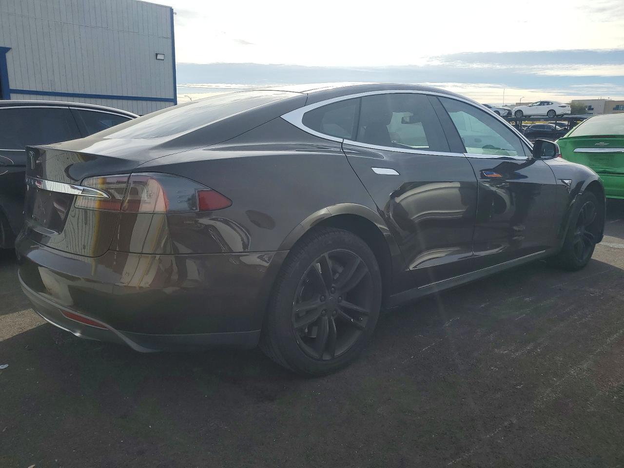 2013 Tesla Model S - Фото 3