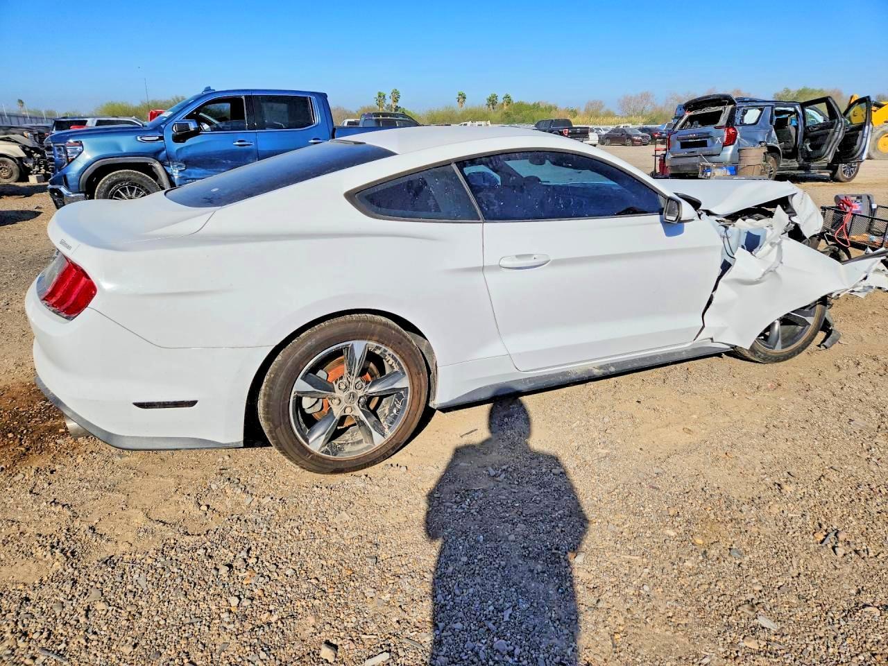 2018 Ford Mustang - Image 3