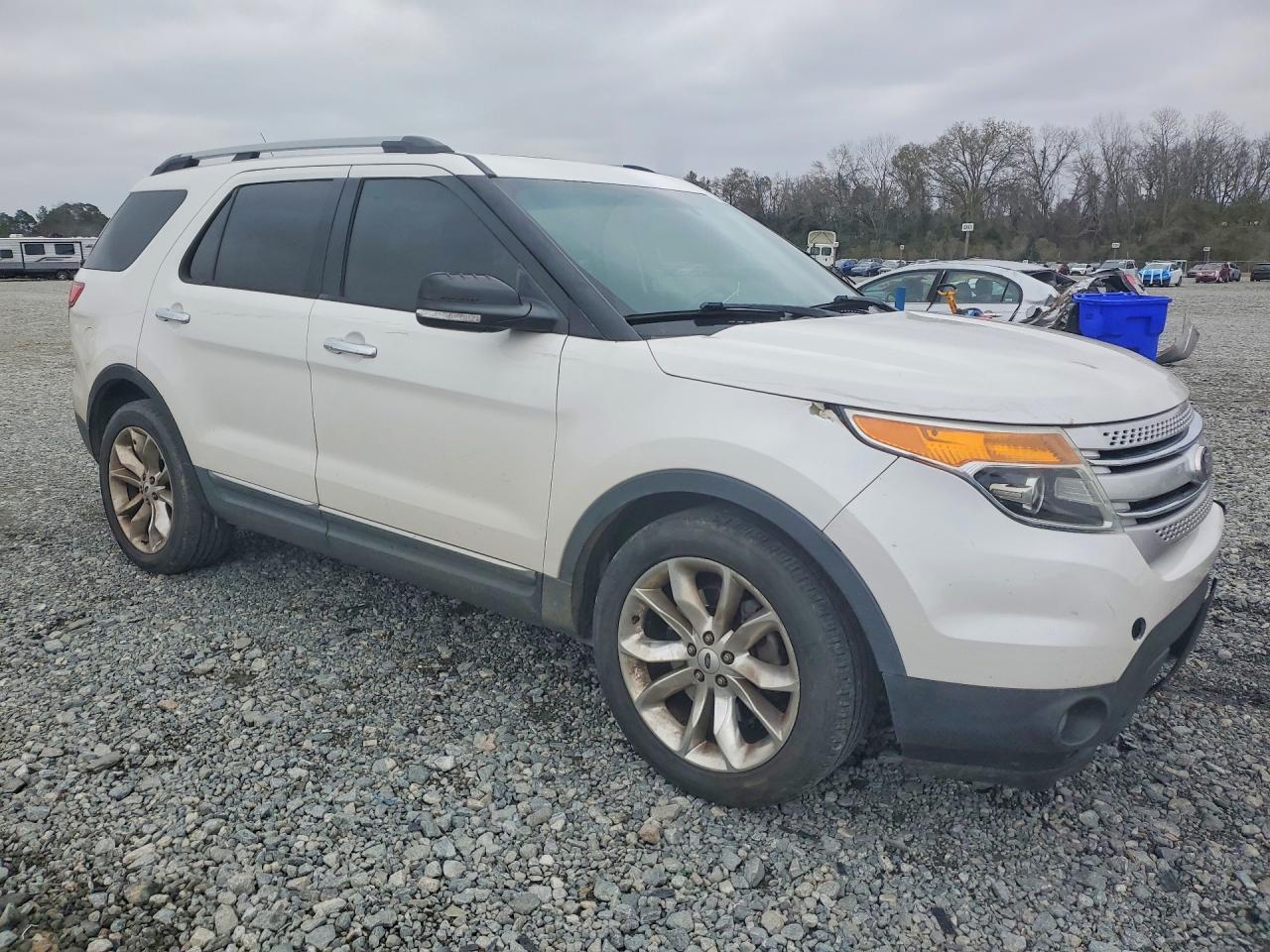 2014 Ford Explorer Xlt - Фото 4
