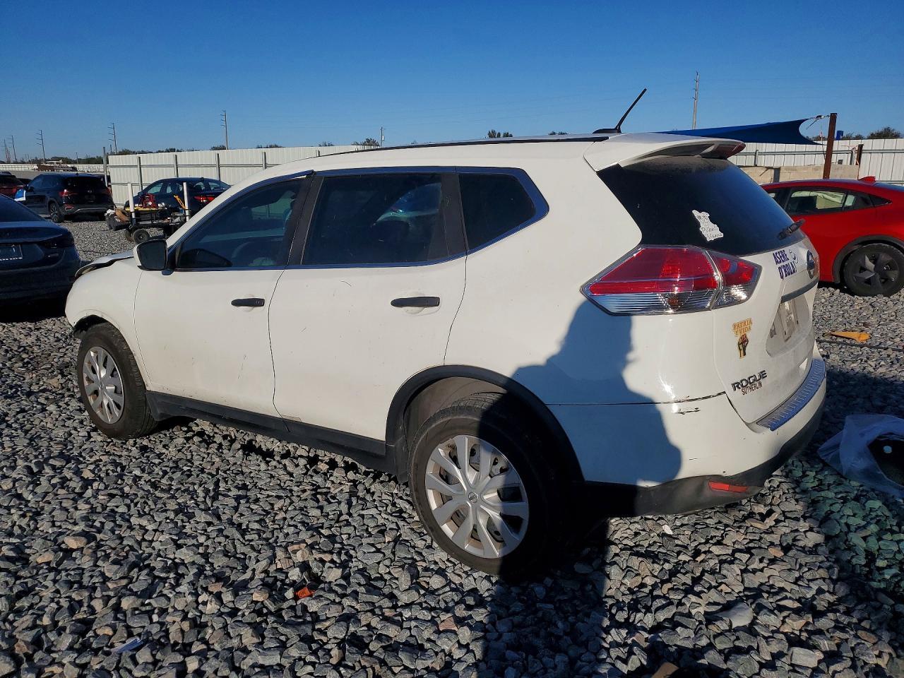 2016 Nissan Rogue S - Image 2