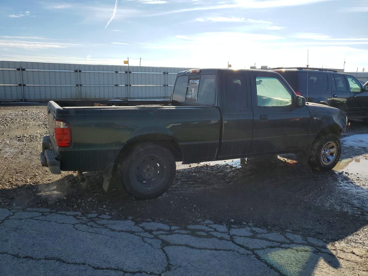 2002 Ford Ranger Super Cab - Image 3